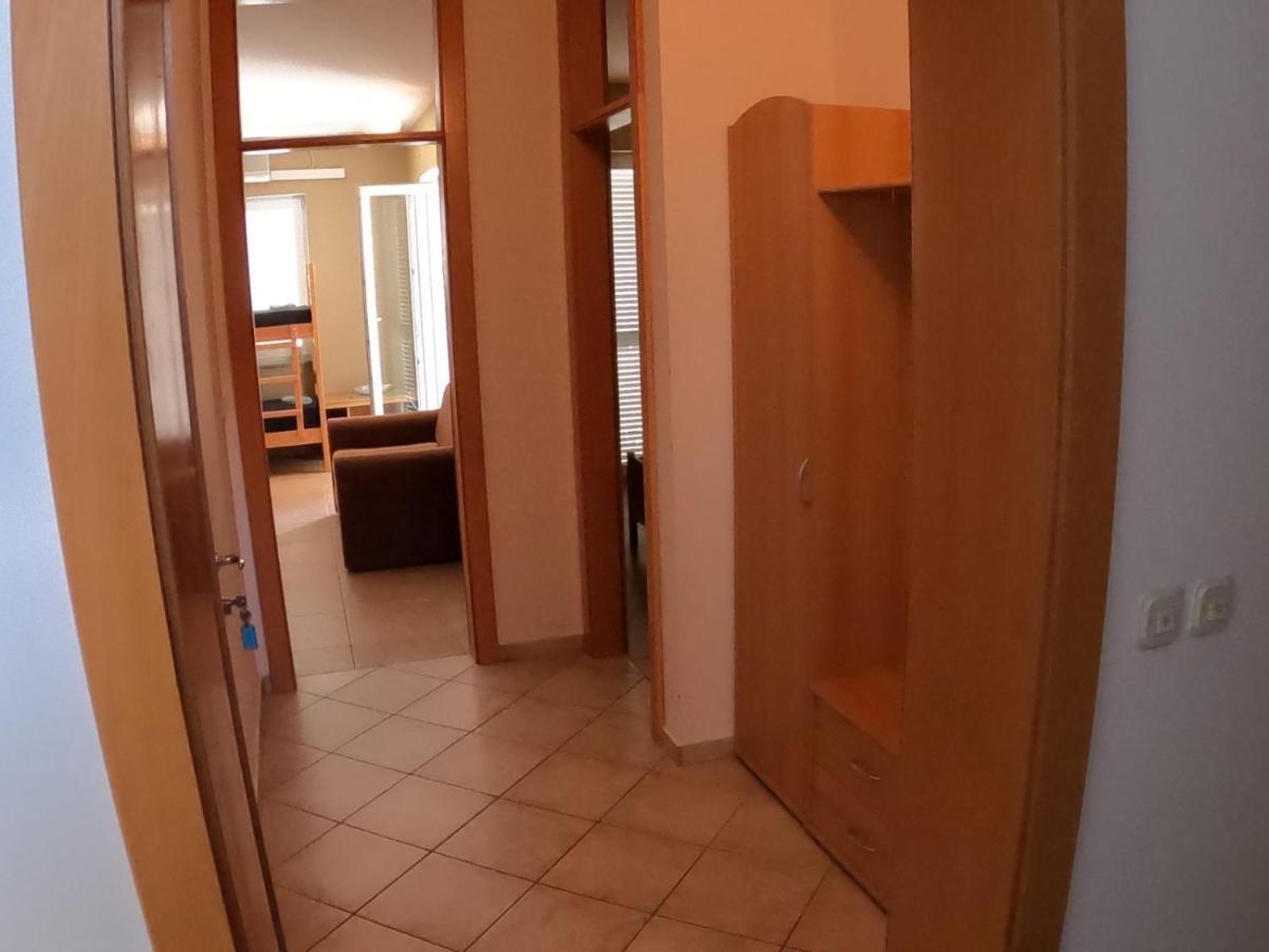 Apartment Dilba Novalja Exterior photo